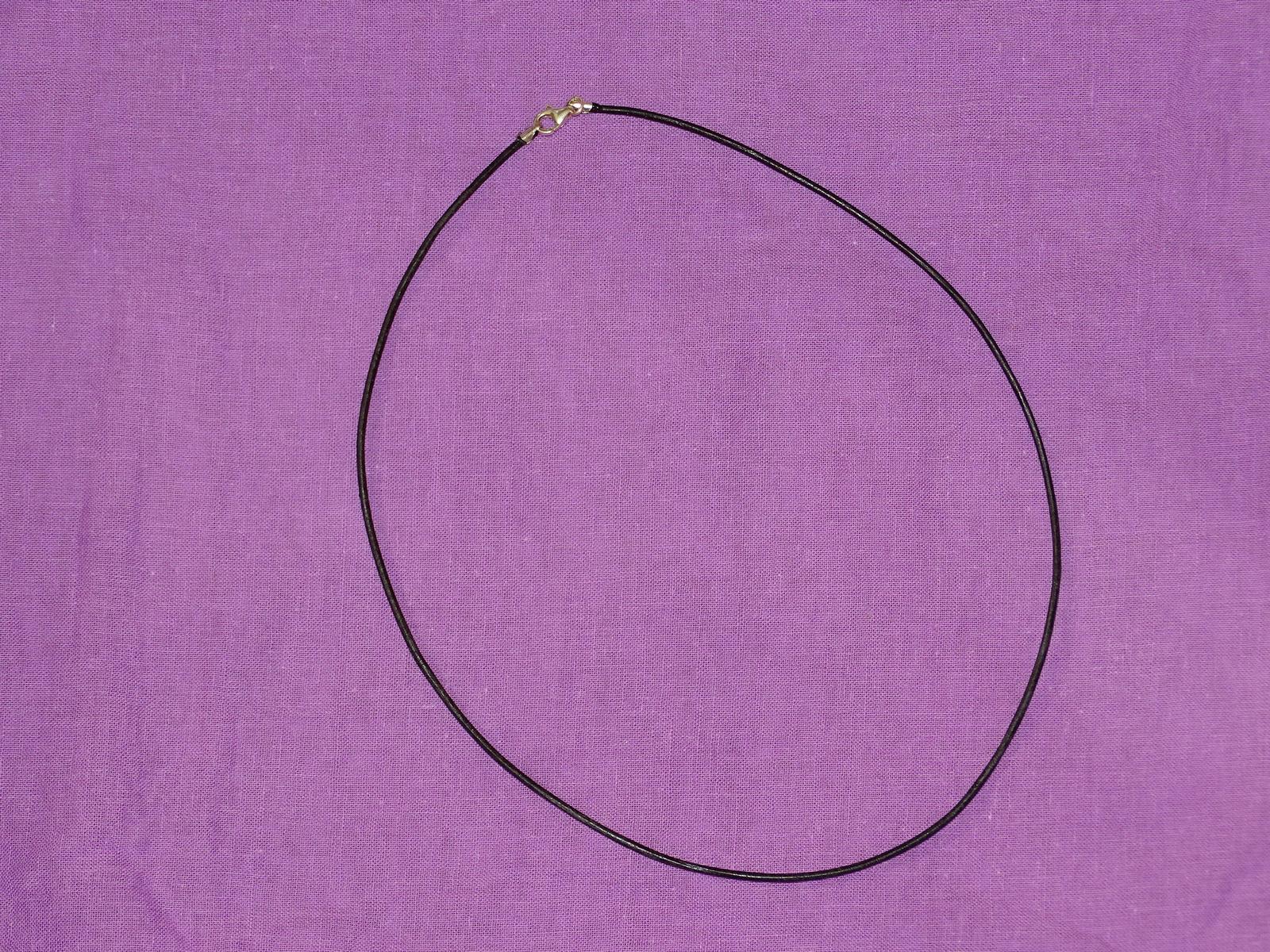 TUPARKA 120 Stück Lederbänder Schwarz - Halsketten Schnur Mit Karabiner 50cm